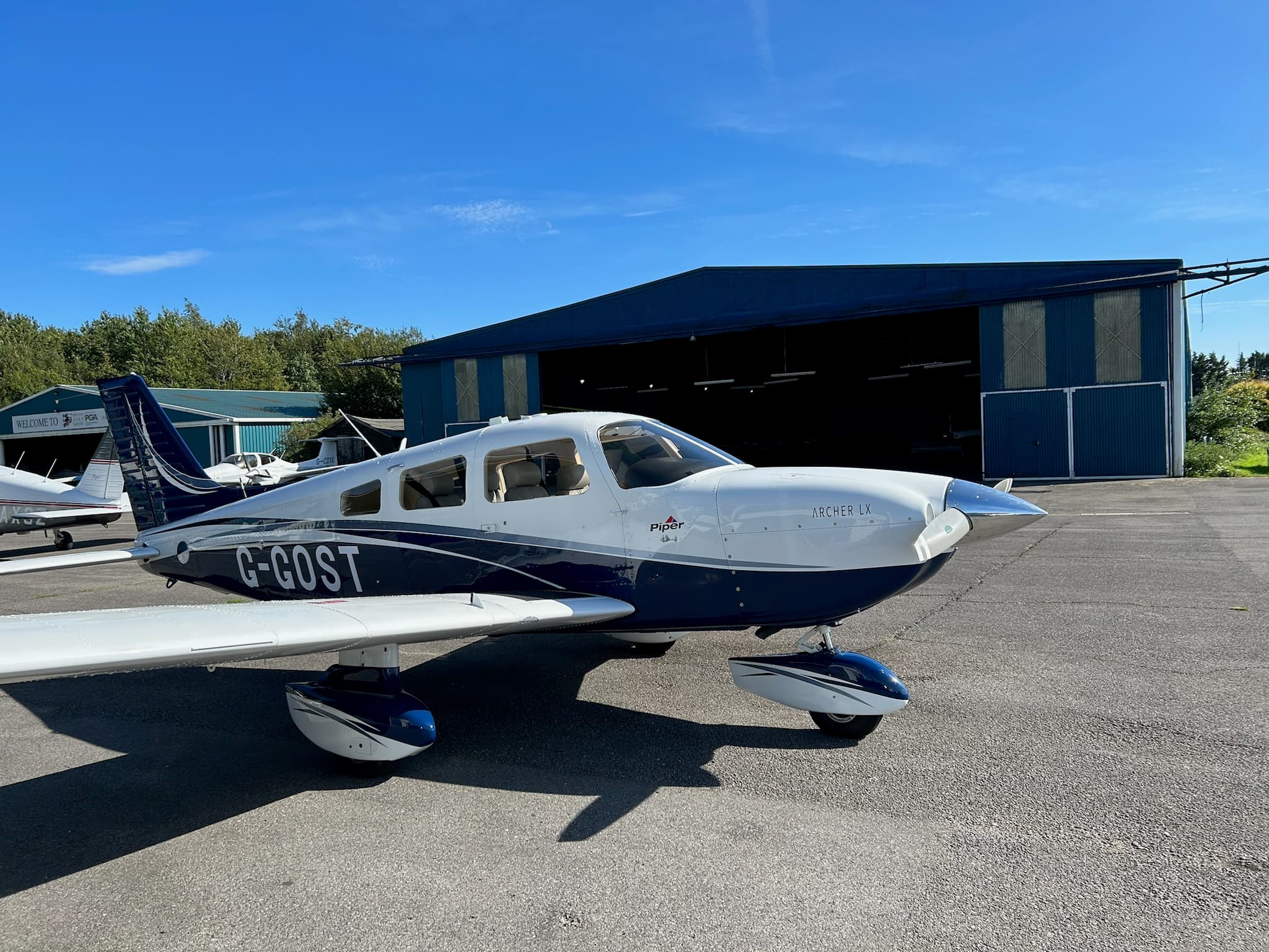 Piper Archer G-GOST detail shot