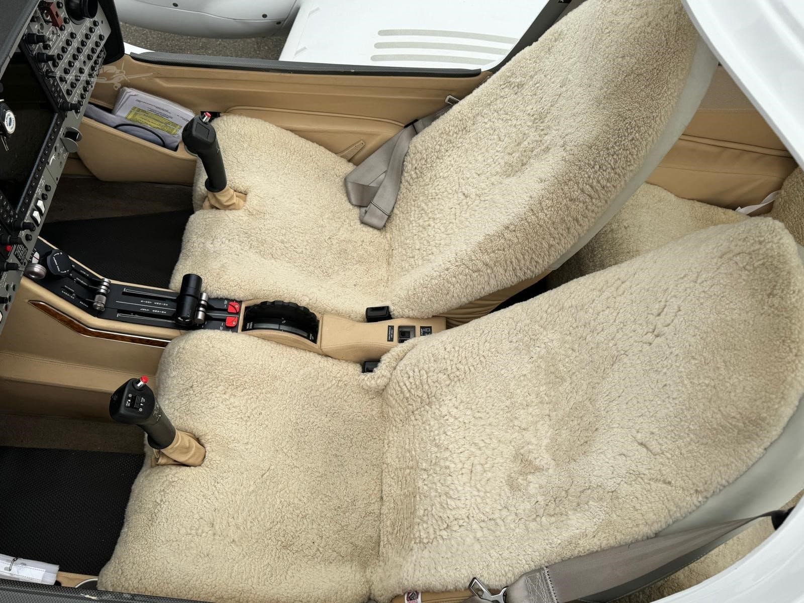 Diamond DA42 G-JKEE front cabin interior